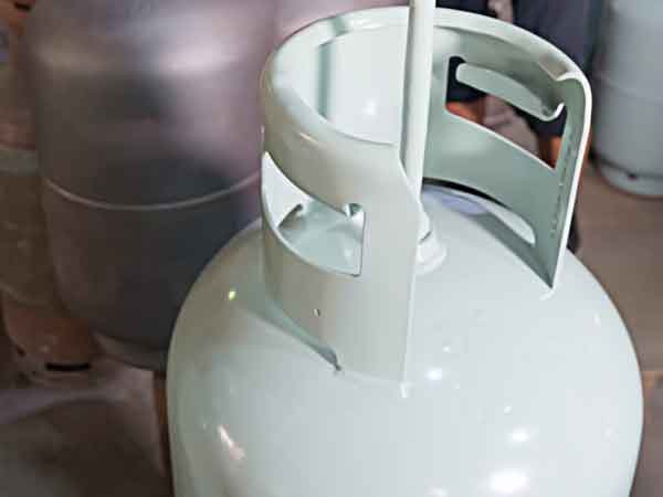 LPG cylinder valve, thread compatibility, brass LPG valve, LPG gas cylinder, safety devices
